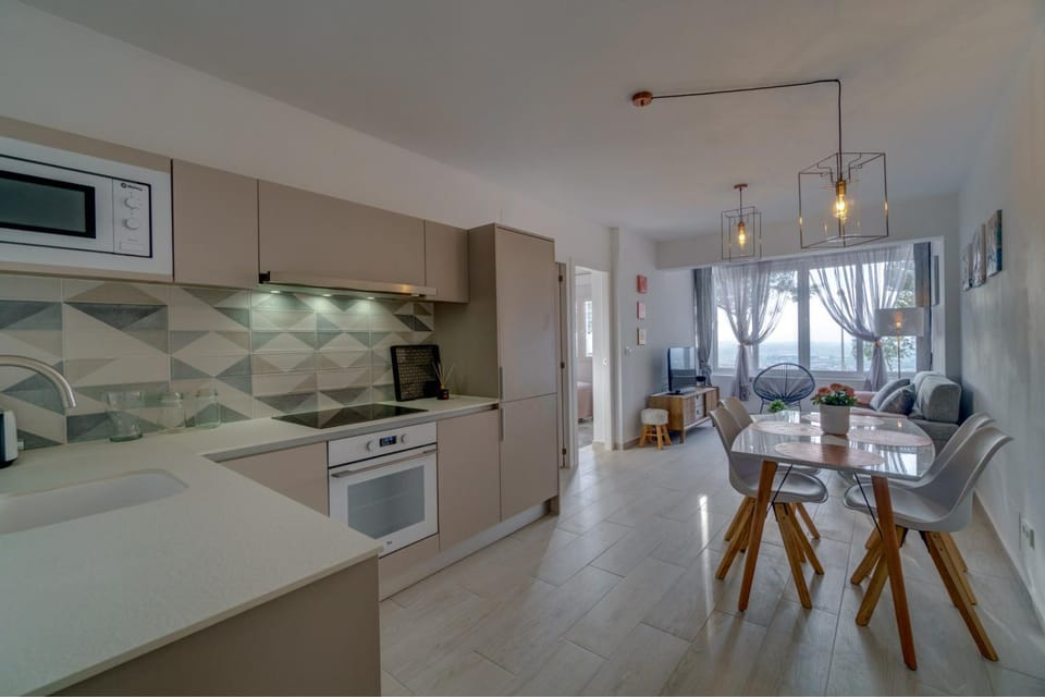 Kitchen or kitchenette, Living room, Dining area
