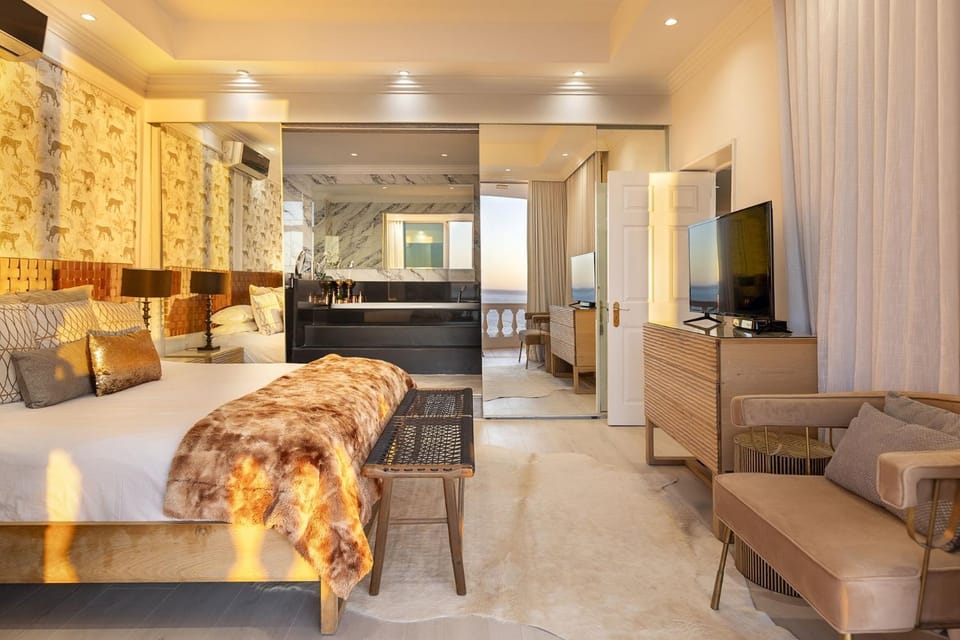 Clifton YOLO Spaces - Clifton Beachfront Apartments Apartment in Cape Town