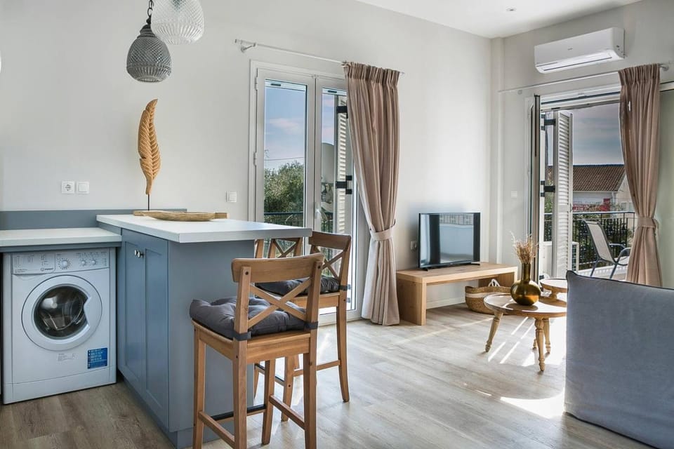 Julia's Luxury Suites #3, Cephallonia near Argostoli Apartment in Cephalonia