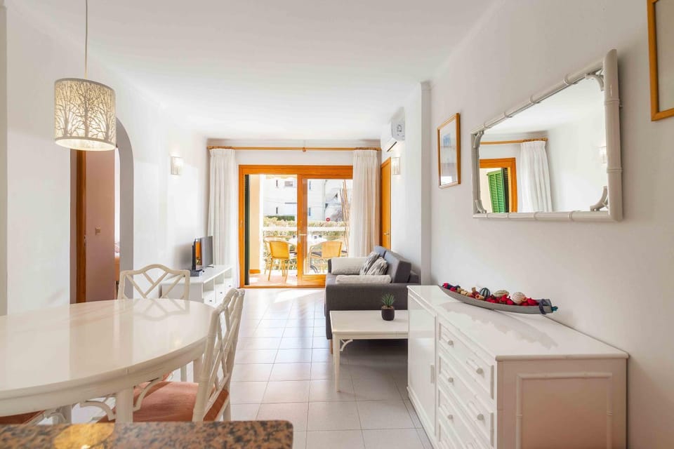 Codonyer A Apartment in Raiguer