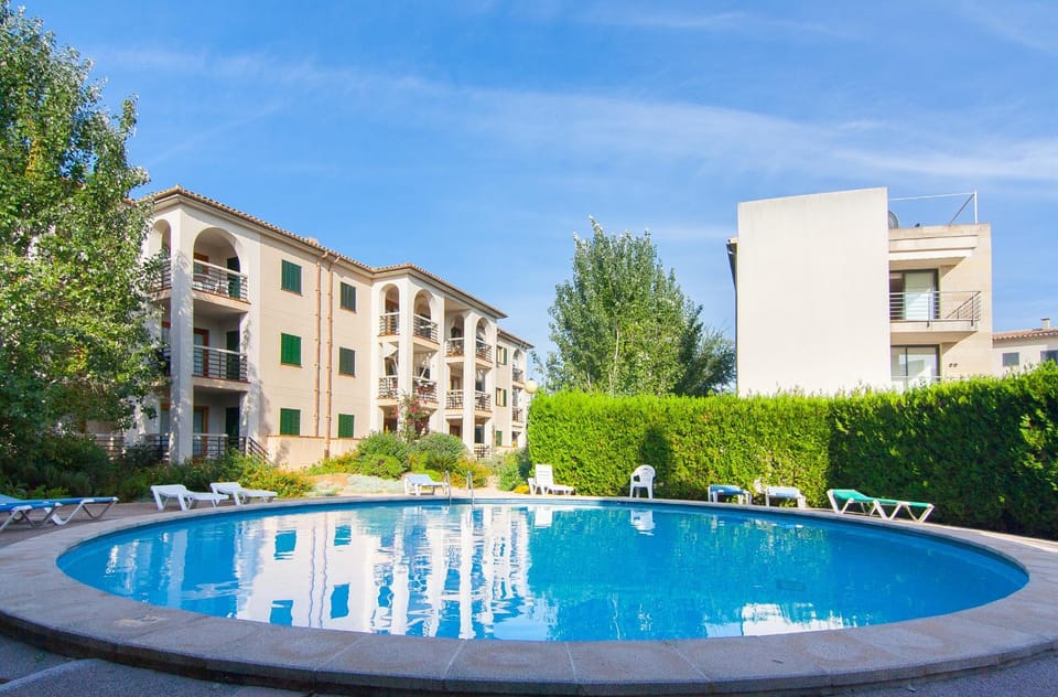 Property building, Facade/entrance, Swimming pool