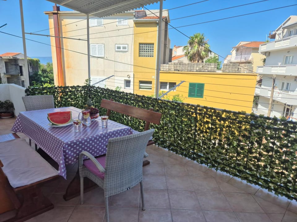 Property building, Day, View (from property/room), Balcony/Terrace, Dining area