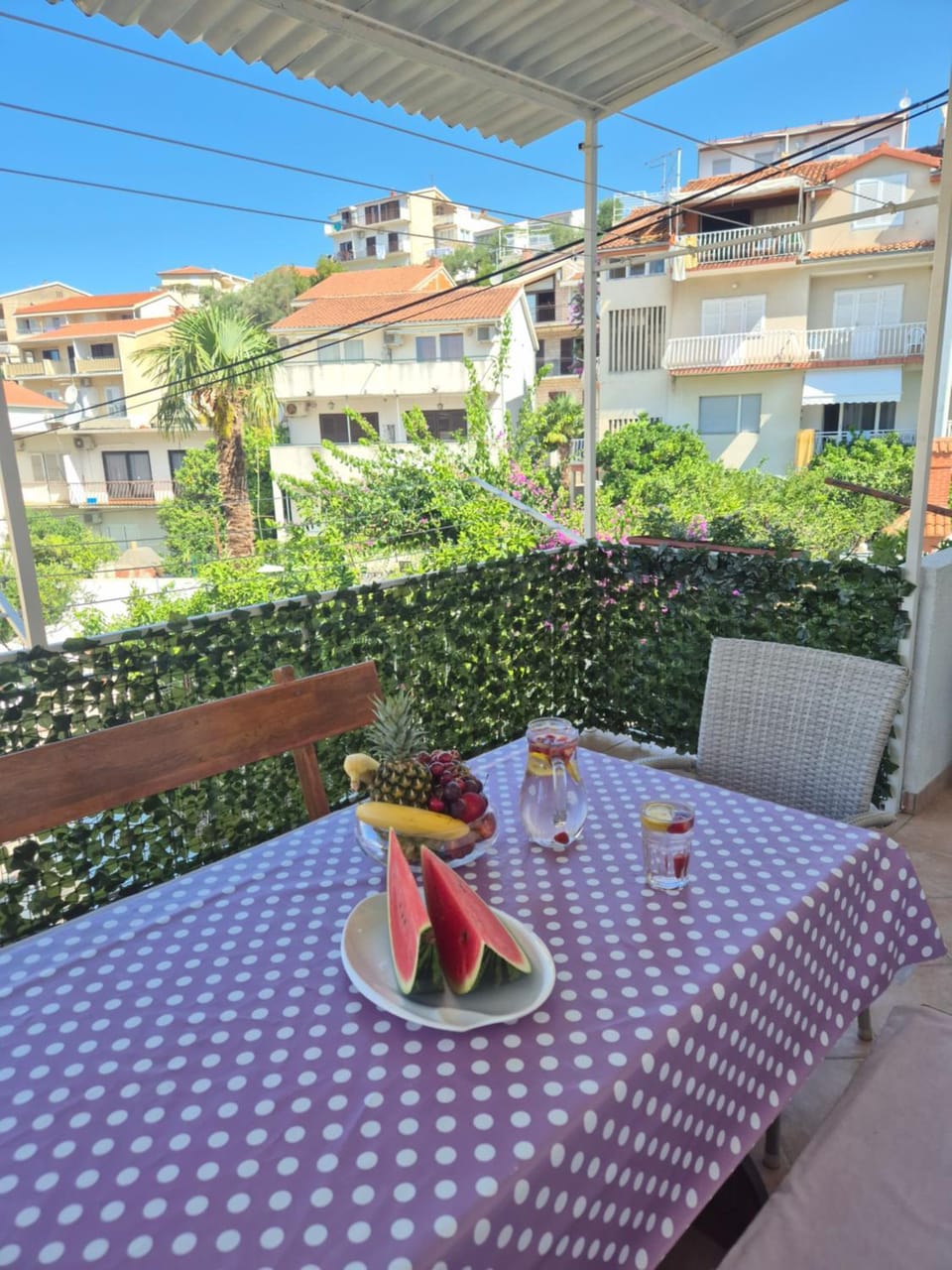 Day, View (from property/room), Balcony/Terrace, Food and drinks, Dining area, Food