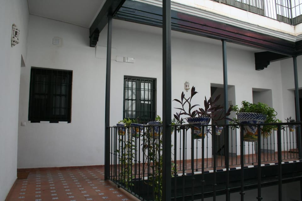 Patio, Facade/entrance