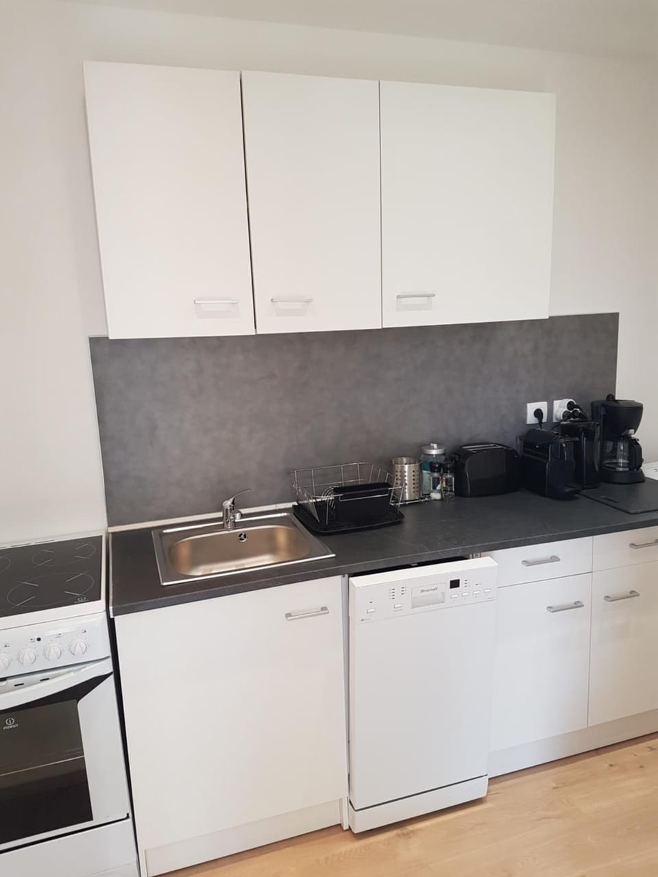 Coffee/tea facilities, Kitchen or kitchenette