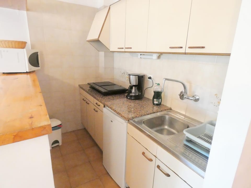 Golf 8 Apartment in Roses