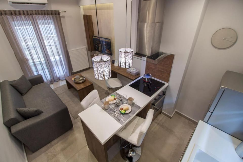 Living room, Seating area, Dining area