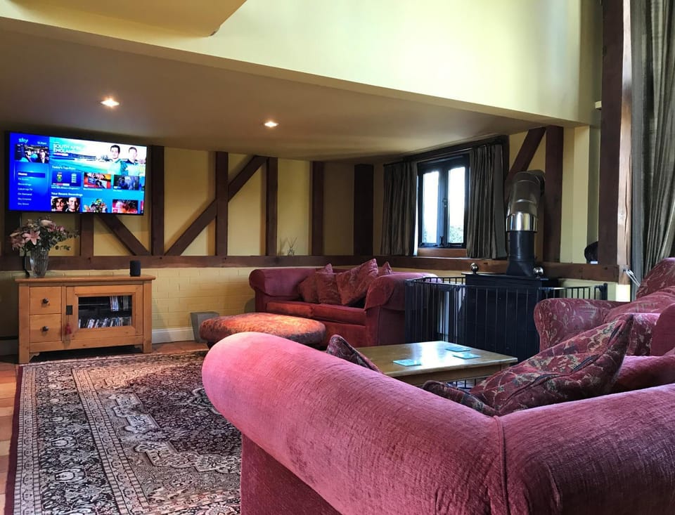 Communal lounge/ TV room