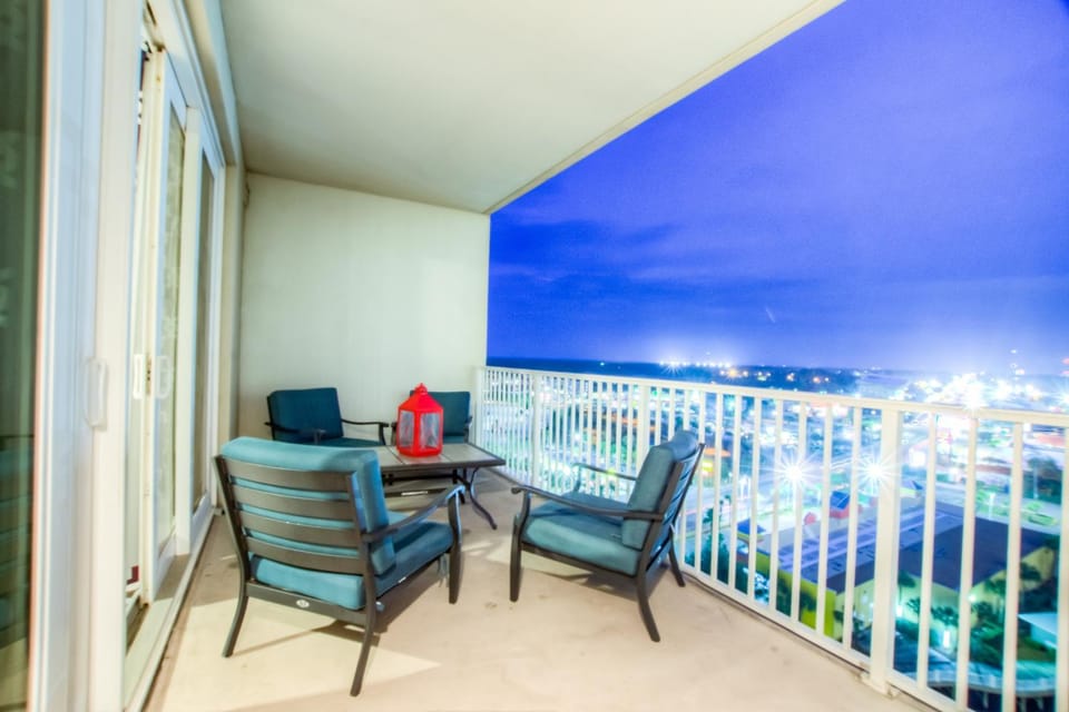 Laketown Wharf 1136 By Aneliya House in Panama City Beach