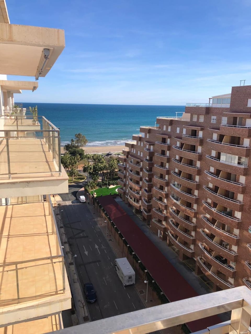 Sea view, Street view