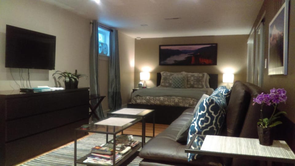 Boutique Style Apartment in the heart of SE Apartment in Portland