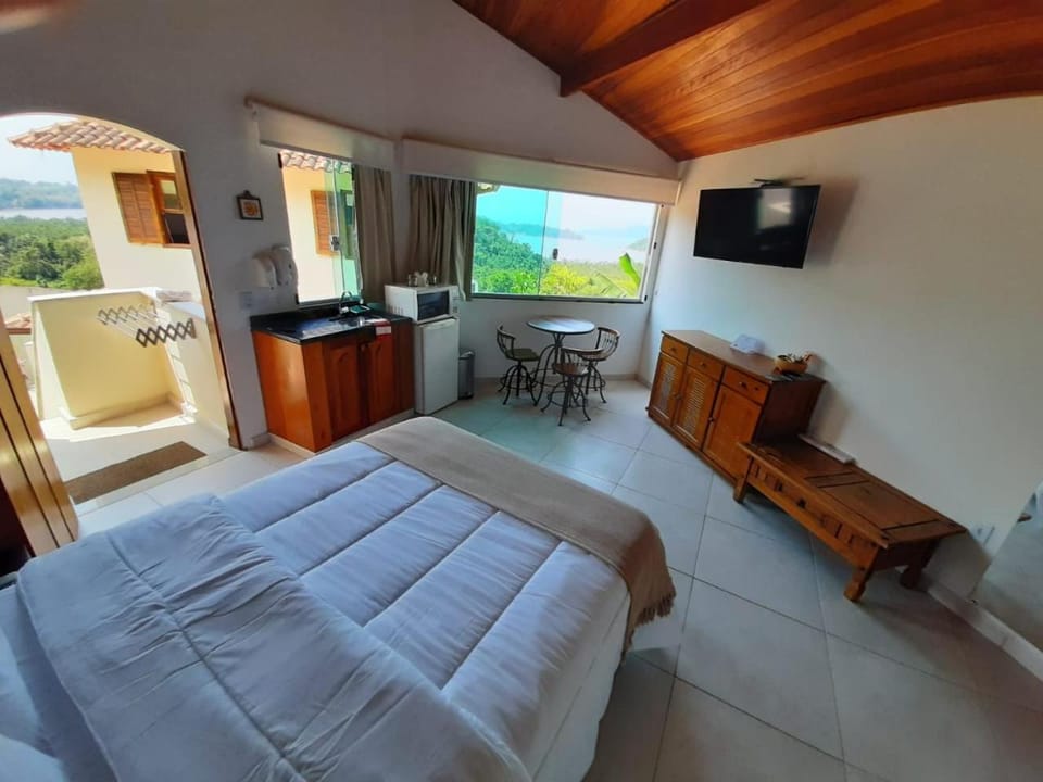 TV and multimedia, Photo of the whole room