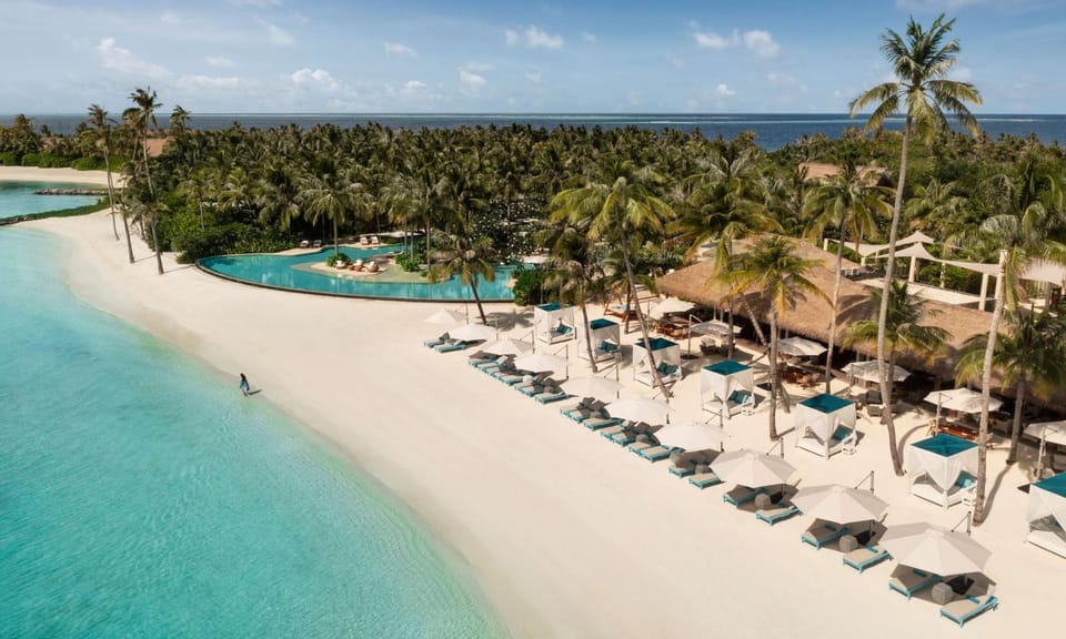 Property building, Beach, Swimming pool, sunbed
