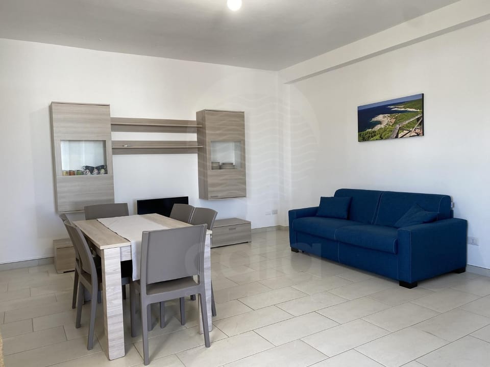 Summer, TV and multimedia, Living room, Dining area