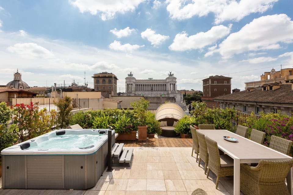 Balcony/Terrace, City view