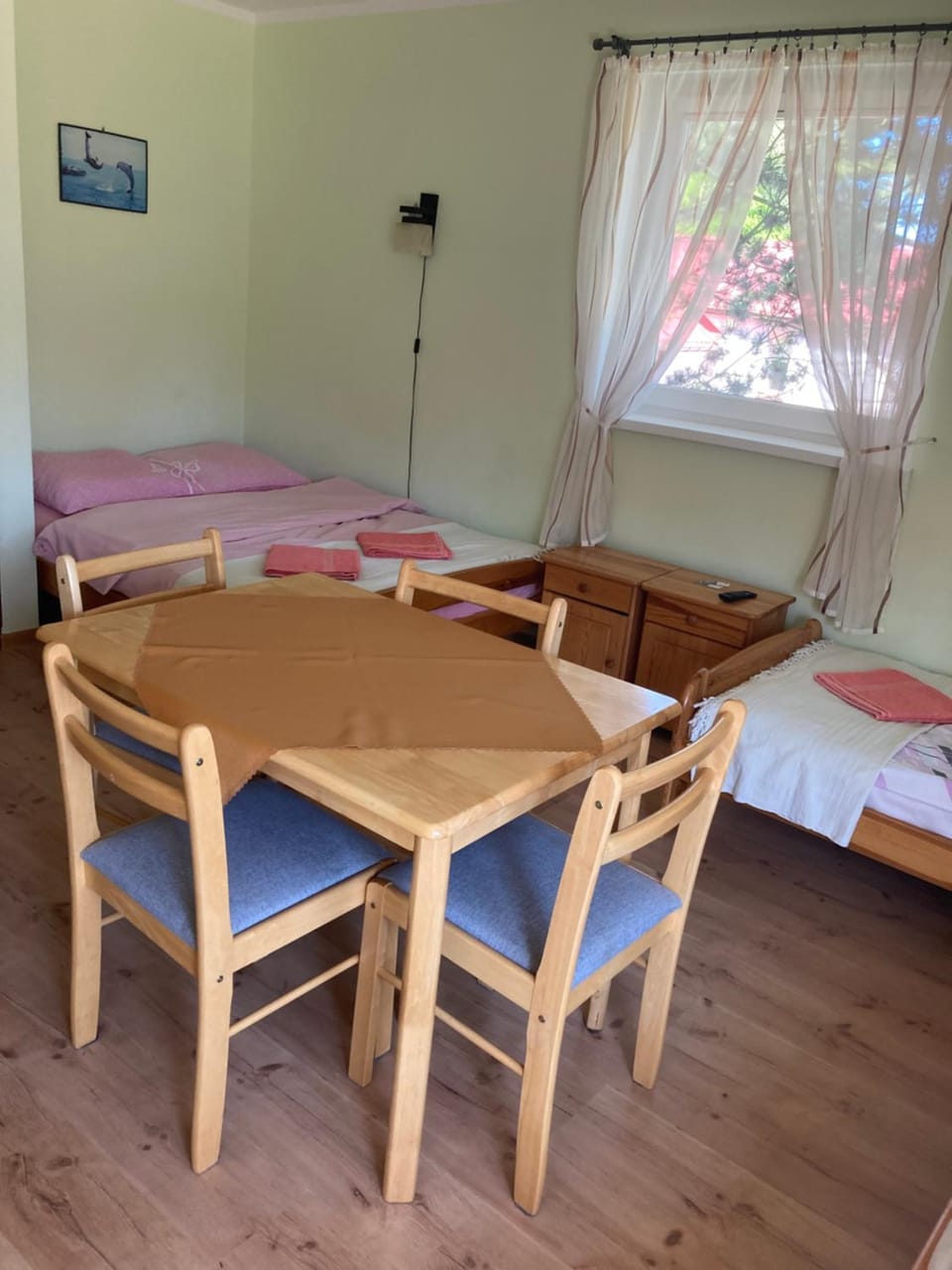 Photo of the whole room