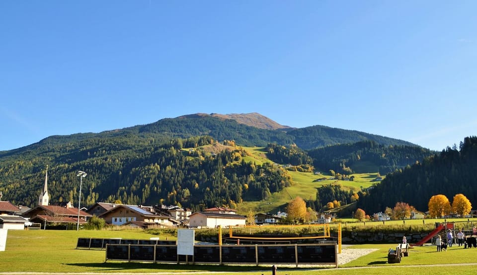 Nearby landmark, Natural landscape