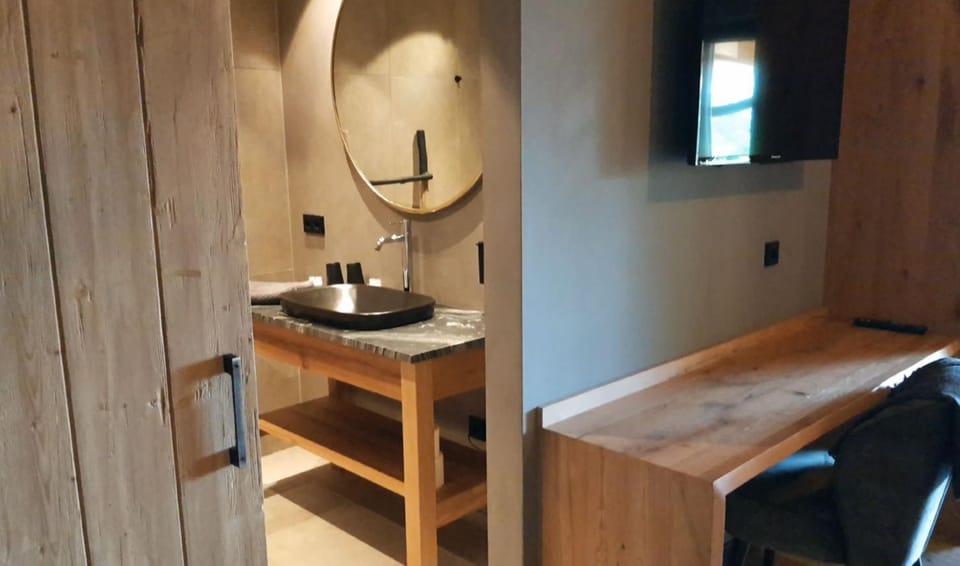 Toilet, Bathroom, Bedroom