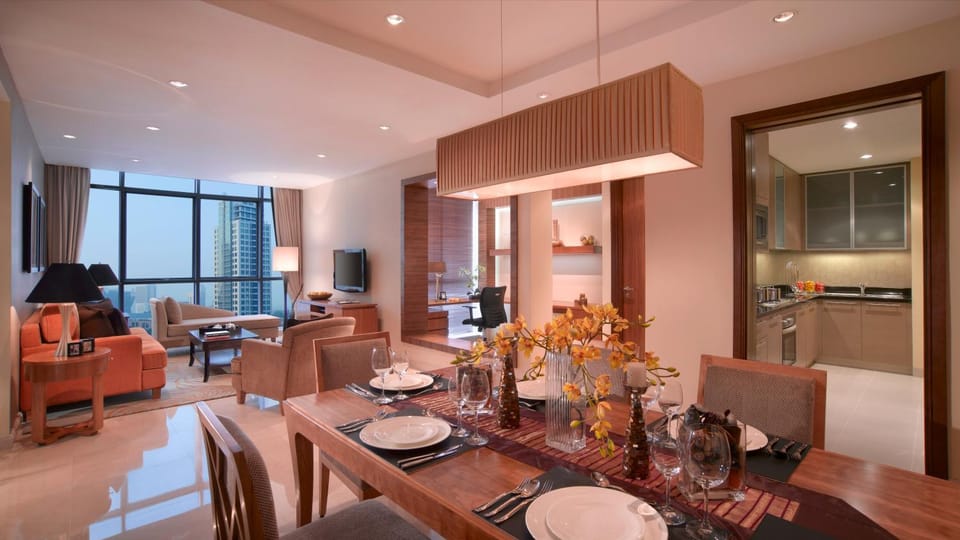 Living room, Dining area, Bedroom