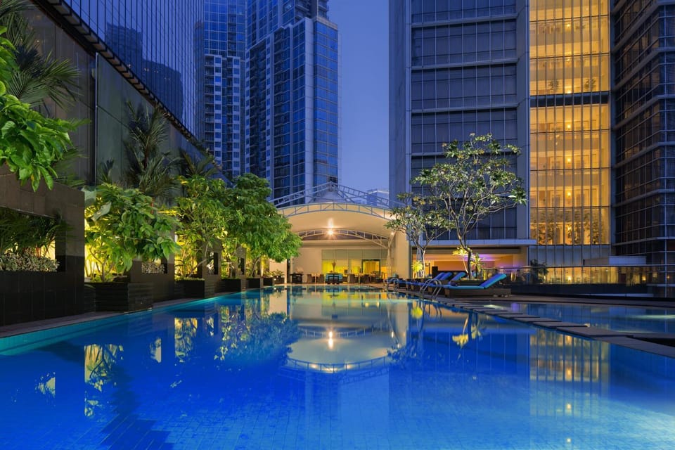 Pool view, Swimming pool