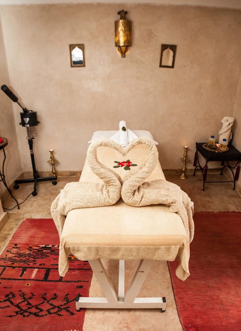 Massage, Spa and wellness centre/facilities