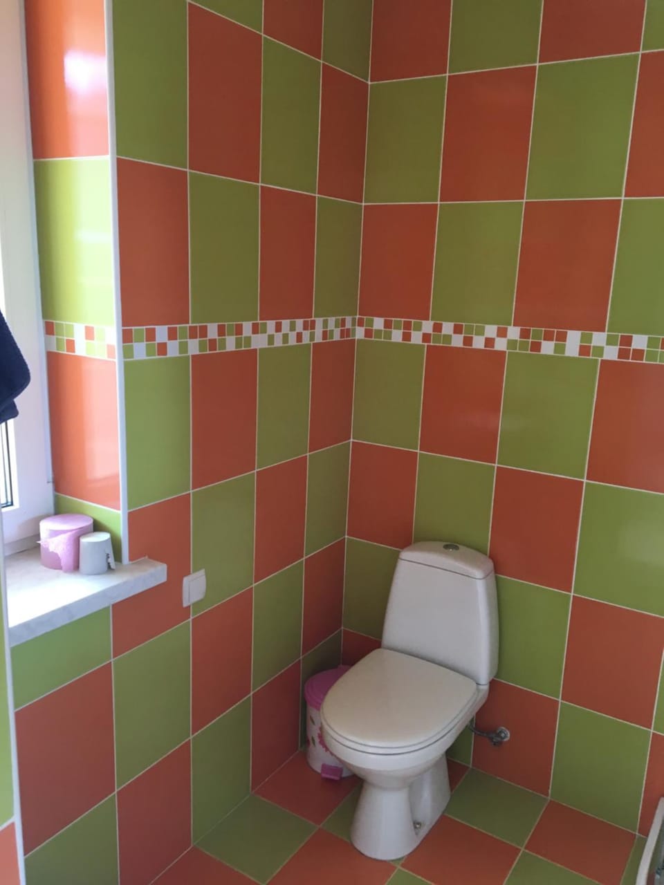 Shower, Toilet