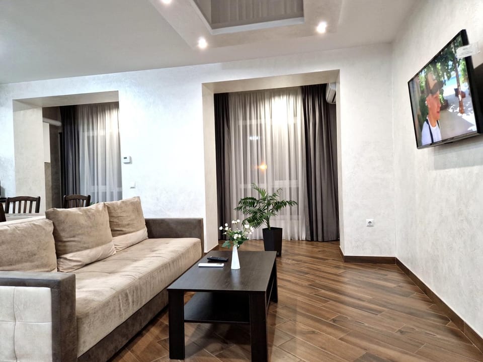 Modern Apart on Belveder Apartment in Lviv Oblast