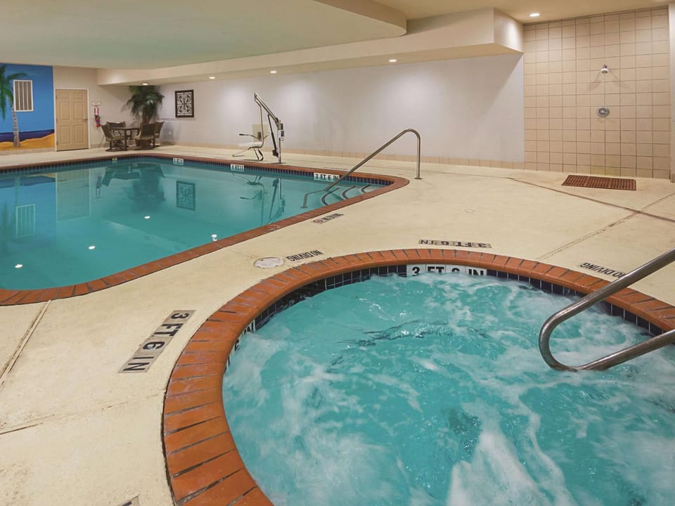 On site, Pool view, Swimming pool