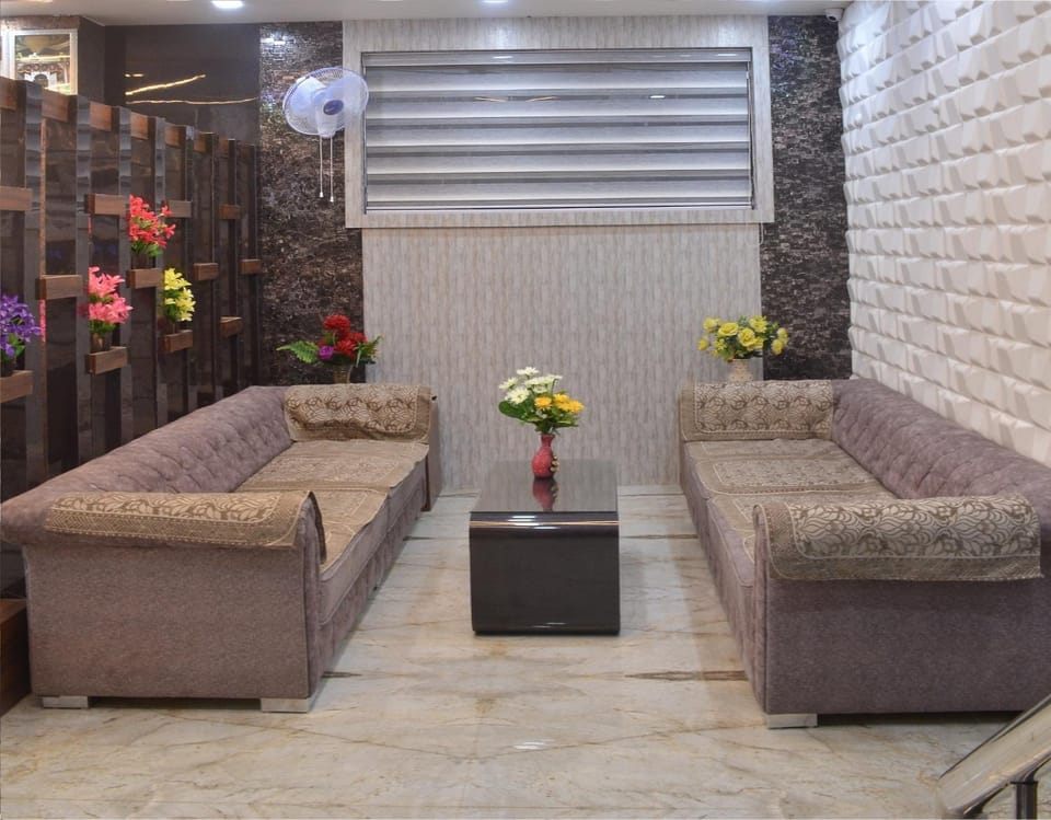 Lobby or reception, Seating area, Internal: Not applicable to any particular room