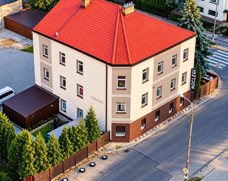 Property building, Bird's eye view, Location