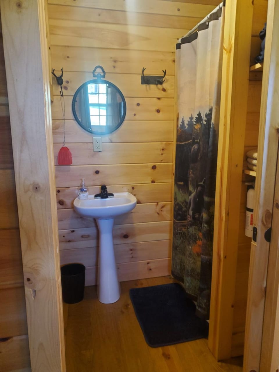 The Genoa - An Amish Built Deluxe Cabin Cabin in West Virginia
