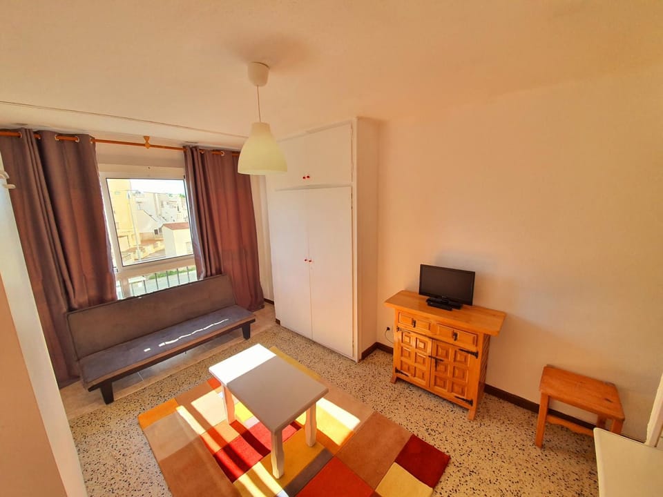 ESTUDIO KARINA BEACH-4 Apartment in Alt Empordà
