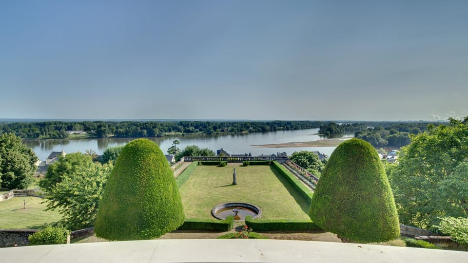 Nearby landmark, Natural landscape, Garden, River view