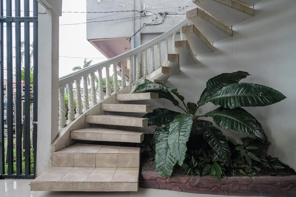 RedDoorz Syariah Plus @ Banjarbaru Bed and Breakfast in Indonesia