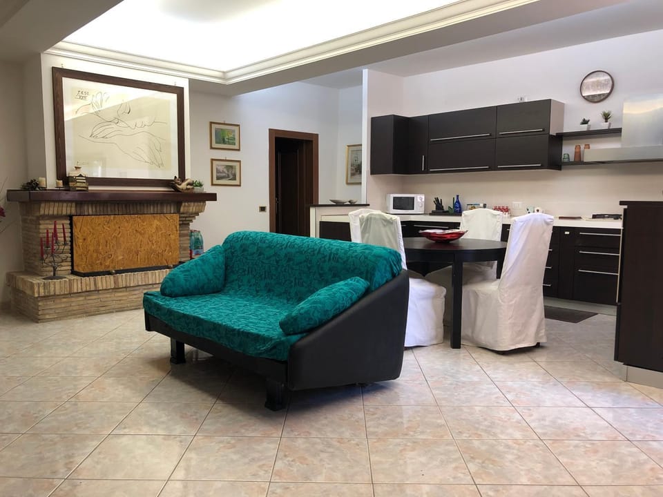 Living room, Dining area