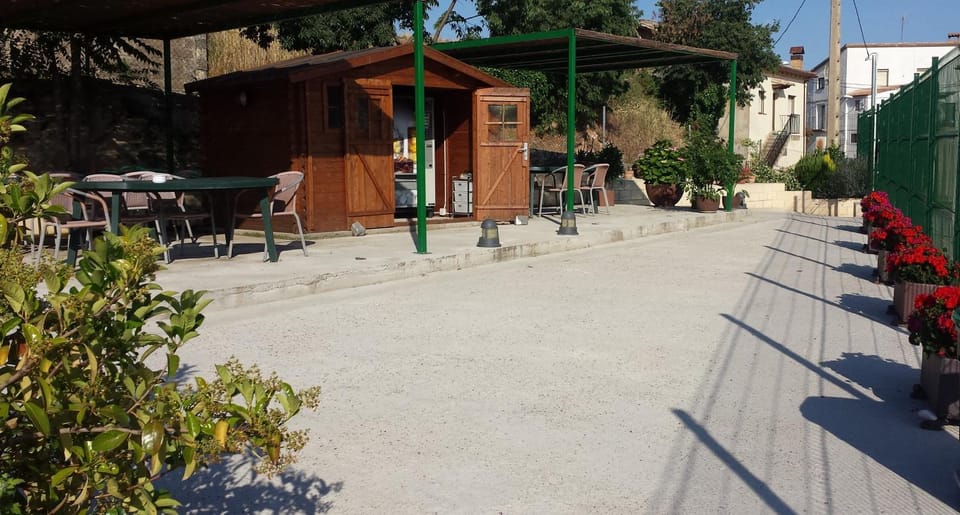 Off site, Area and facilities