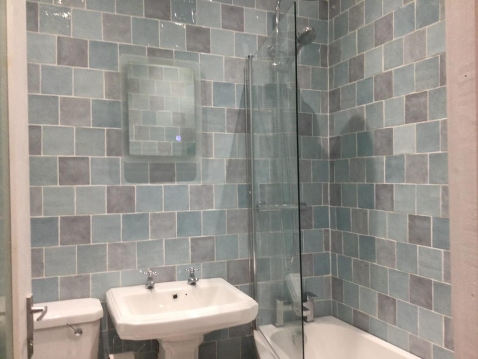 TDM Bachelot Lettings Ltd Bed and Breakfast in London