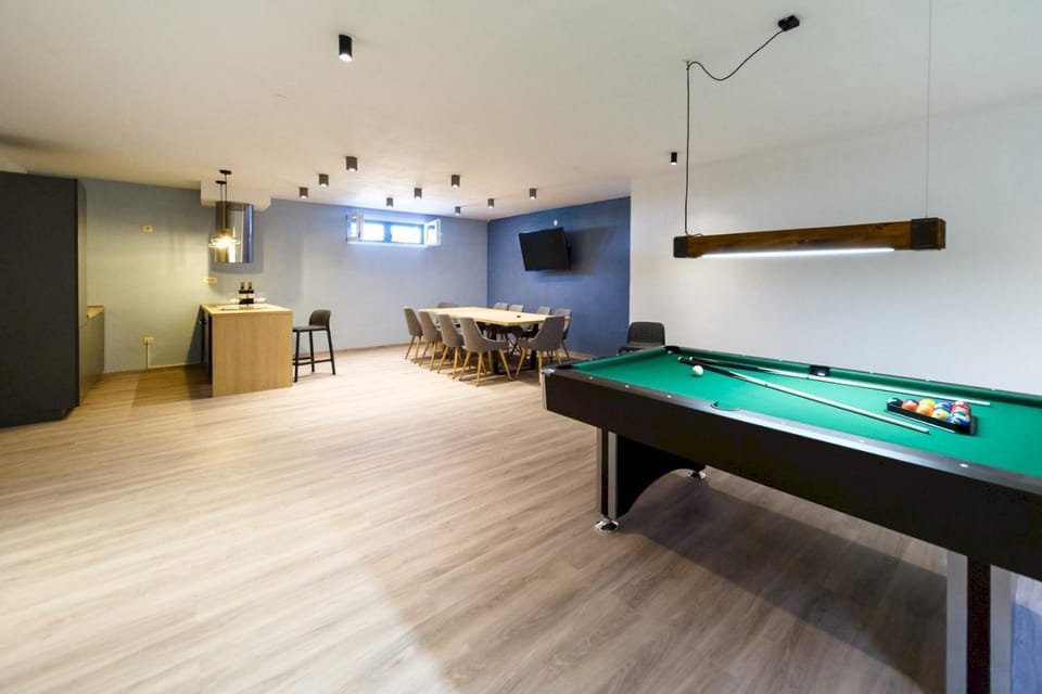 Billiard, Darts, Dining area