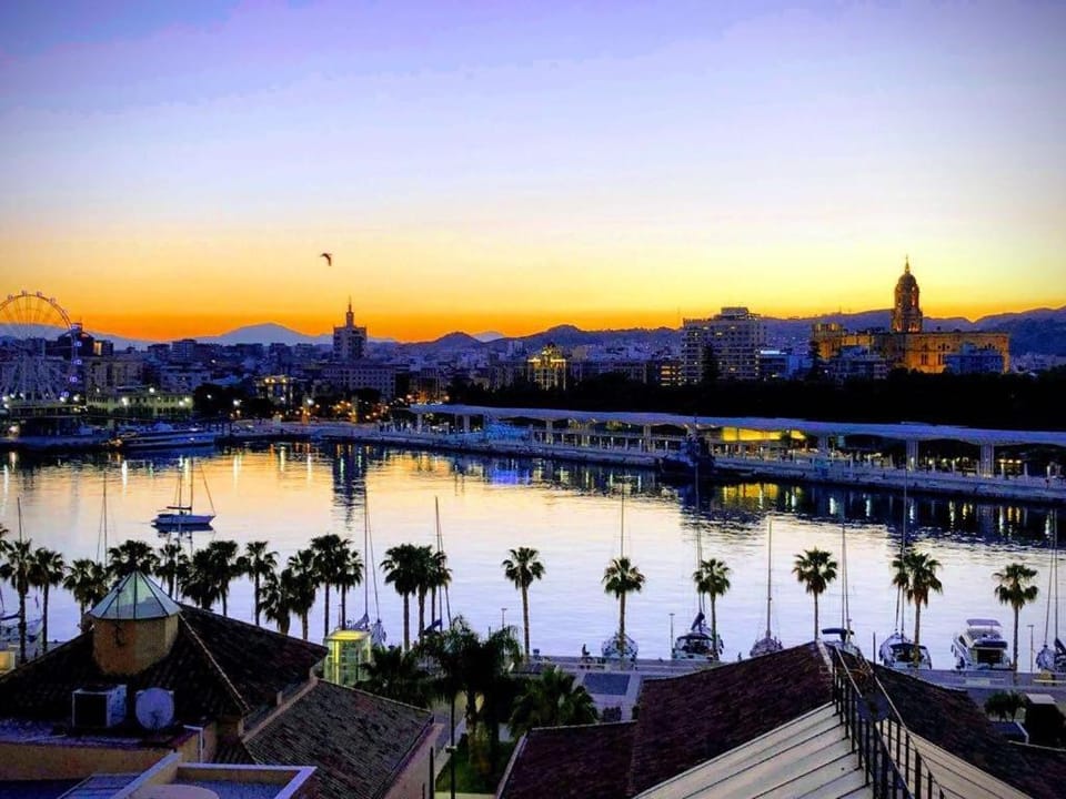 Bird's eye view, City view, Landmark view, Sea view, Street view
