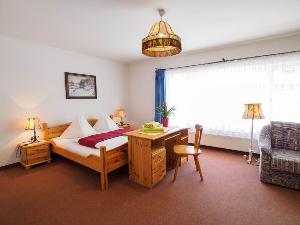 Photo of the whole room, Seating area, Bedroom