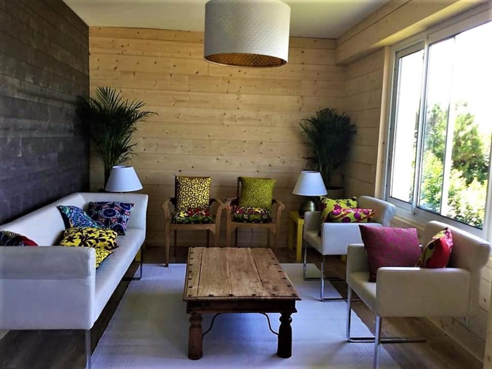 LA MAISON DE LA PLAGE BEG LEGUER House in Lannion