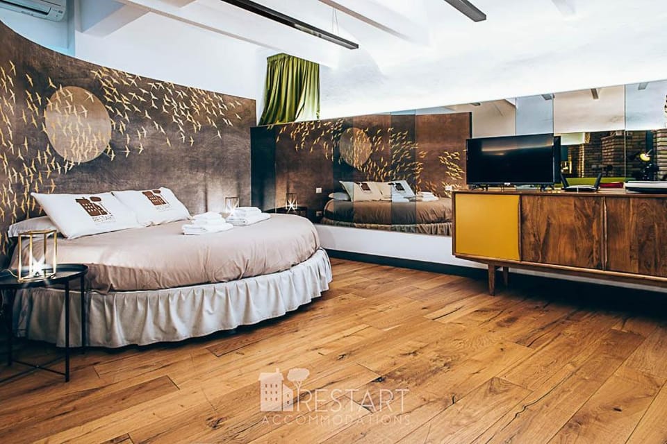 Communal lounge/ TV room, Bed, TV and multimedia, Kitchen or kitchenette, Photo of the whole room, Evening entertainment, Bedroom