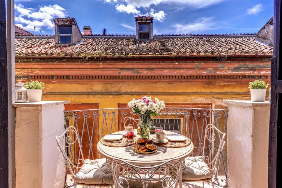 Patio, Nearby landmark, Balcony/Terrace, Balcony/Terrace, Breakfast