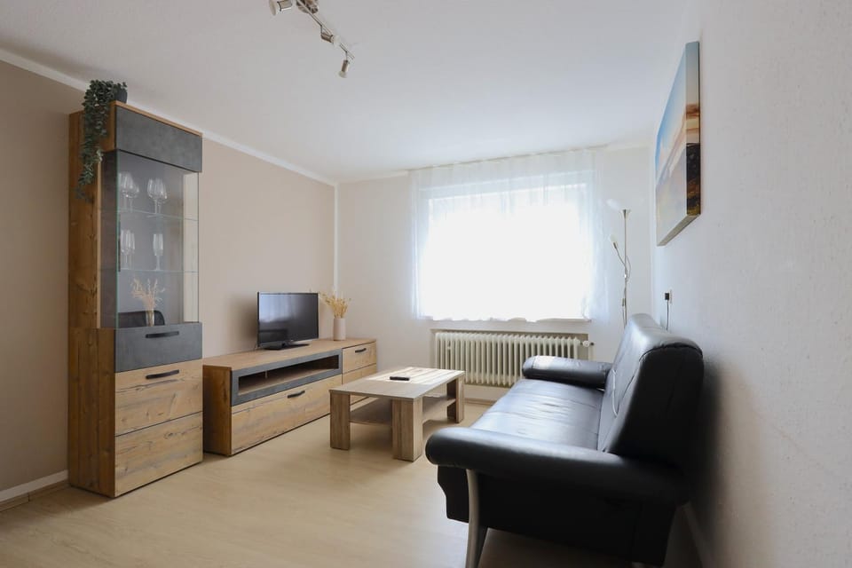 Communal lounge/ TV room, TV and multimedia, Living room, Seating area