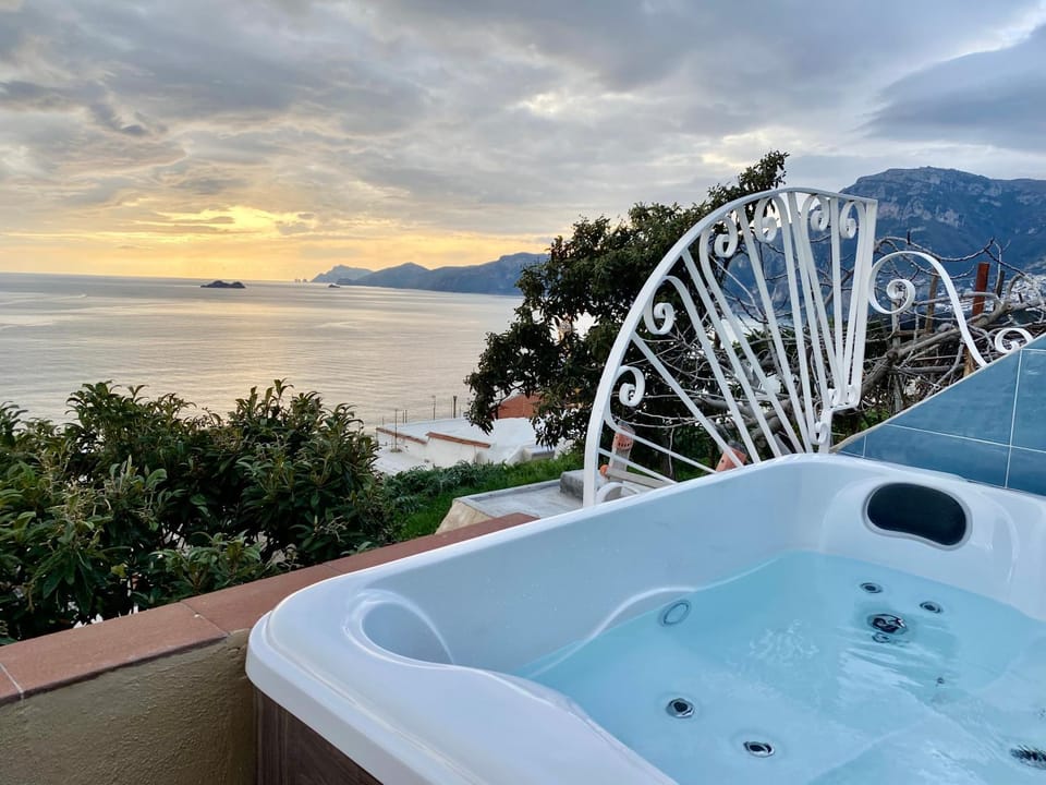 Day, Natural landscape, Hot Tub, Sea view