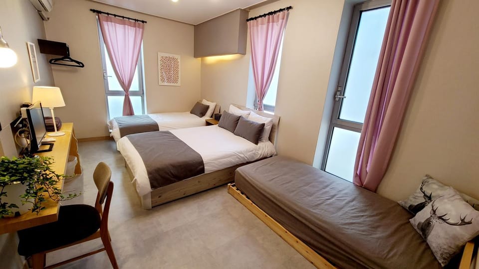 DW Design Residence Bed and Breakfast in Seoul