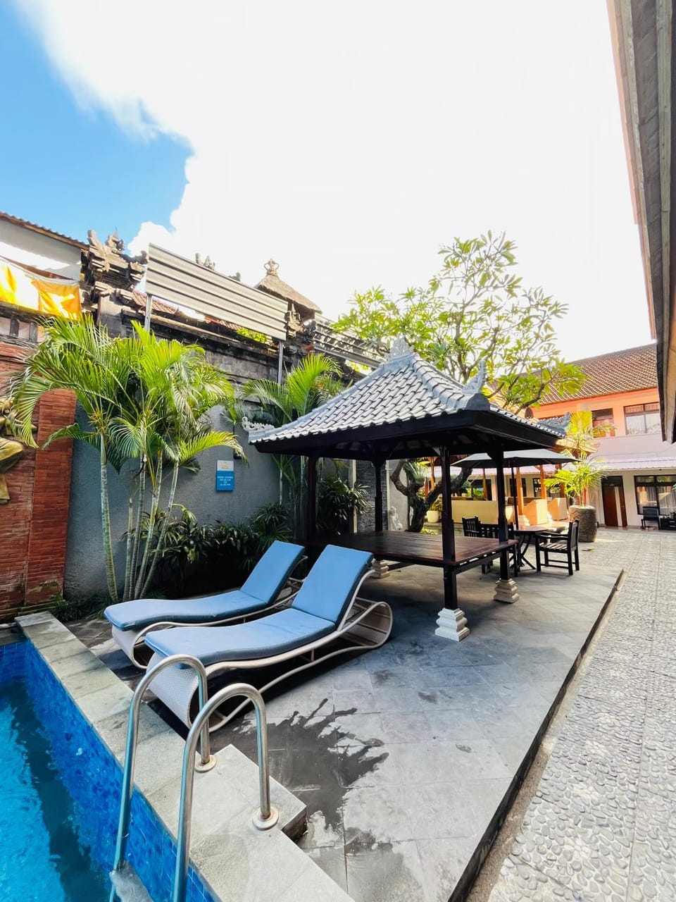 Property building, Swimming pool
