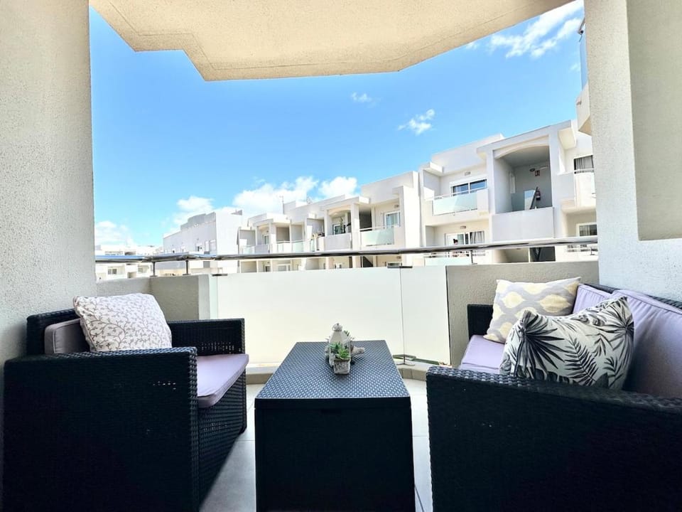 Candy Cotton - AC, Desk with natural light, Pool, Terrace and High speed internet Apartment in Corralejo