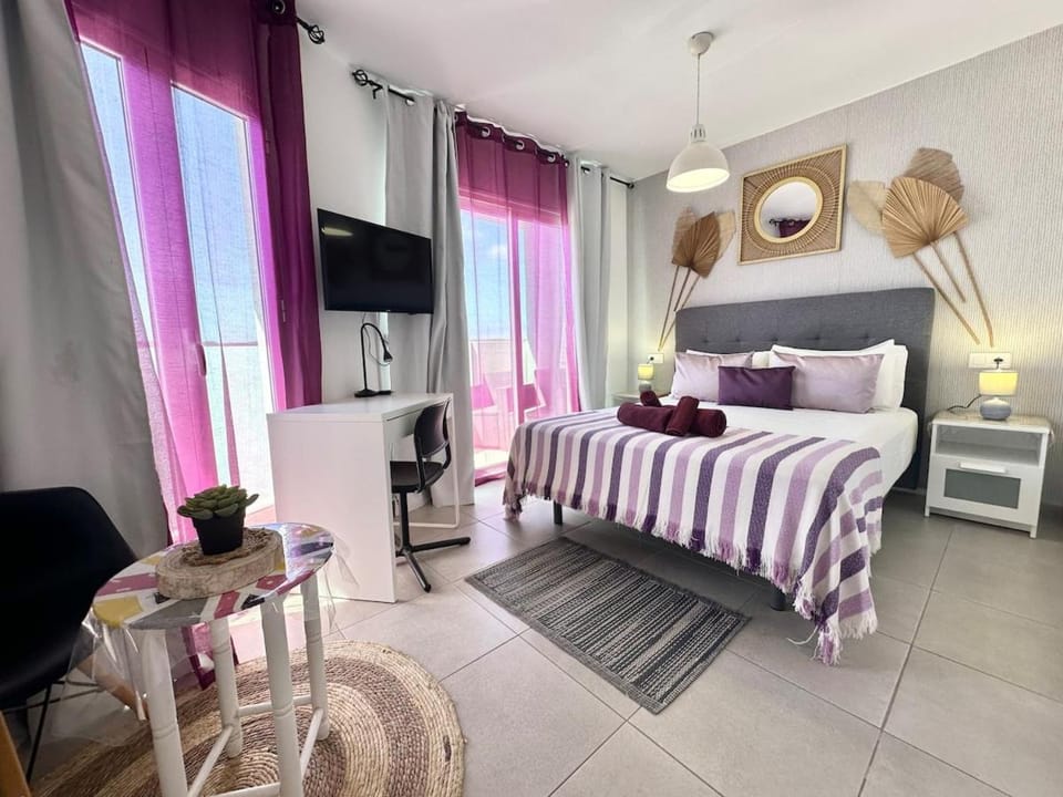 Candy Cotton - AC, Desk with natural light, Pool, Terrace and High speed internet Apartment in Corralejo
