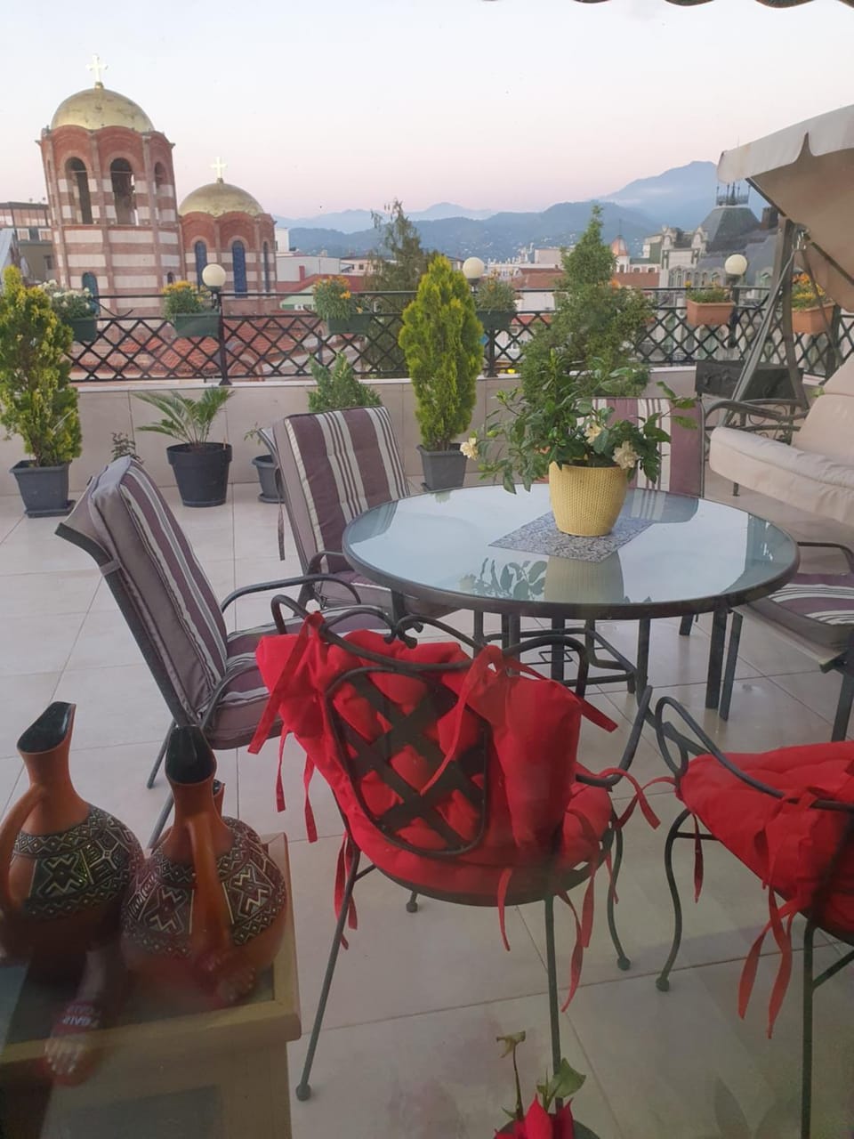 Piazza Batumi Guesthouse Apartment in Batumi